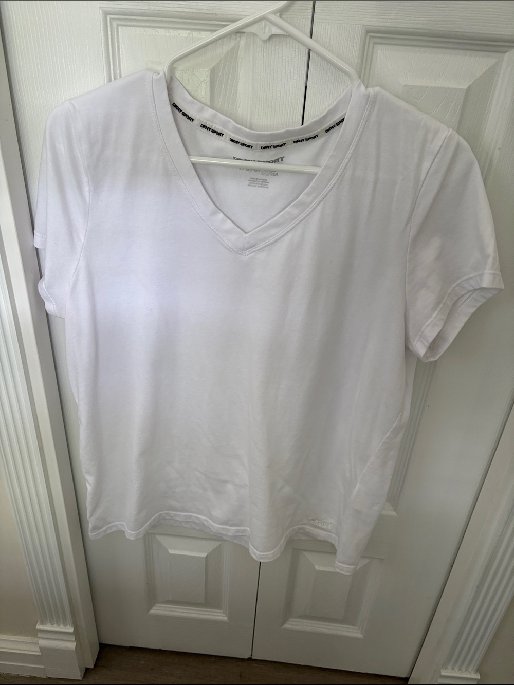 DKNY White V-Neck Short Sleeve Tee